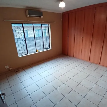 Rent this 3 bed apartment on Aspeling Street in Camphers Drift, George