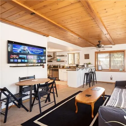 Image 7 - 42798 Cougar Road, Big Bear Lake, CA 92315, USA - House for sale