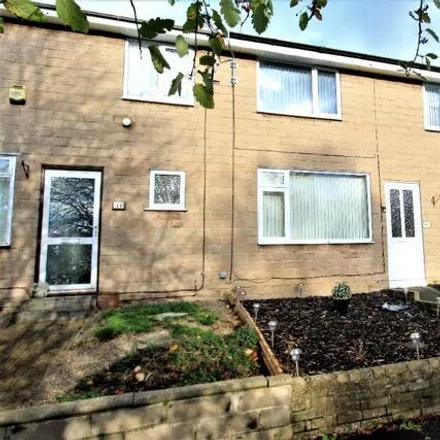 Buy this 3 bed townhouse on Black Rocks Avenue in Darley Dale, DE4 3ND