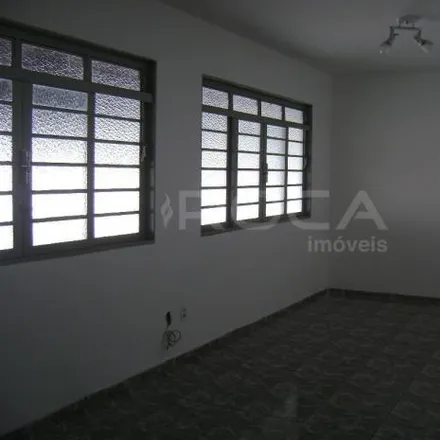 Buy this 3 bed house on Rua Fagundes Varella in Vila Santa Isabel, São Carlos - SP