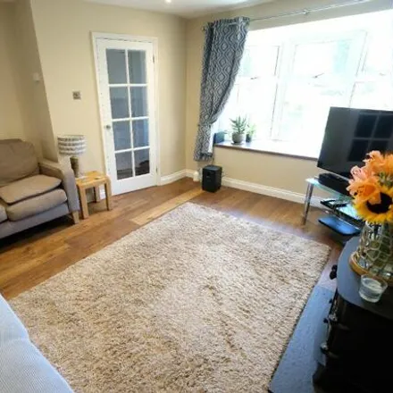 Image 5 - 6 Bullfinch Close, West Totton, SO40 8UW, United Kingdom - House for sale