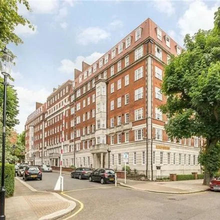 Buy this 1 bed apartment on Duchess of Bedford House in Duchess of Bedford's Walk, London