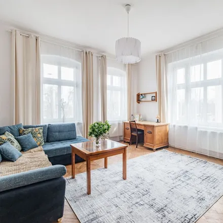 Rent this 4 bed room on Aleja Zwycięstwa 34 in 80-219 Gdańsk, Poland