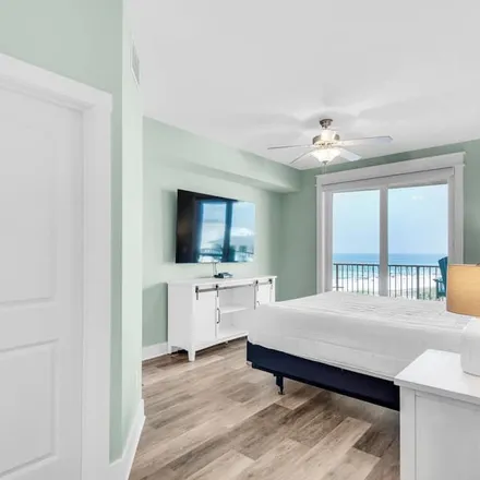 Rent this 3 bed condo on Panama City Beach