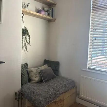 Rent this 2 bed apartment on Chessel Street in Bristol, BS3 3DS
