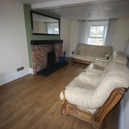 Rent this 2 bed duplex on Lifford Lane in Lifford, United Kingdom