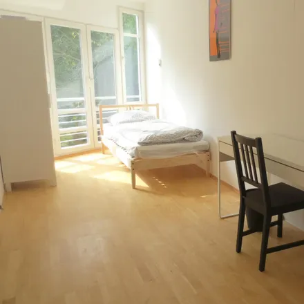 Rent this 4 bed room on Hünefeldzeile 2 in 12247 Berlin, Germany