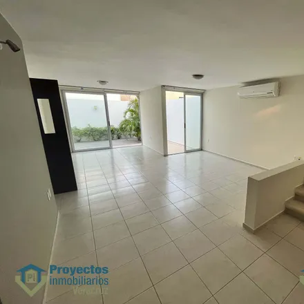 Buy this studio house on Calle José María Morelos in 95270 Alvarado, VER