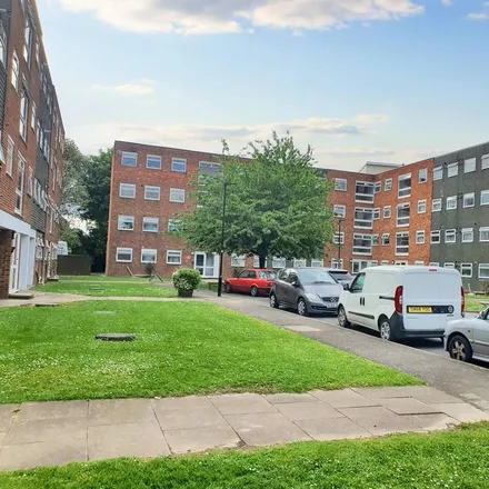 Rent this 2 bed apartment on Memorial Close in London, TW5 0LF
