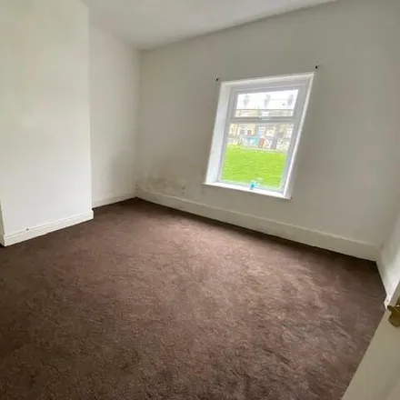 Image 6 - unnamed road, Burnley, BB11 4PZ, United Kingdom - Townhouse for sale