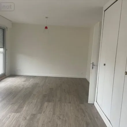 Rent this 1 bed apartment on 44 Quai Beatrix de Gâvre in 53000 Laval, France