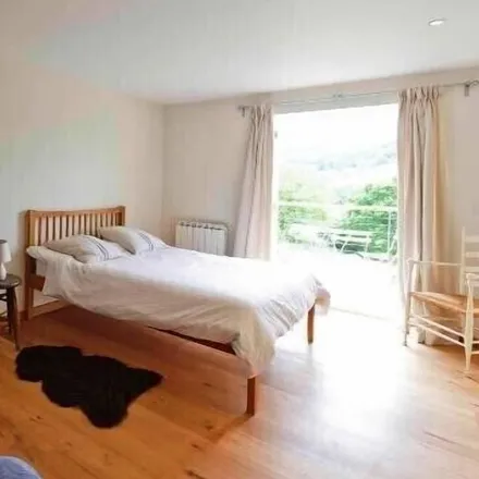 Rent this 3 bed townhouse on East Devon in EX24 6DA, United Kingdom