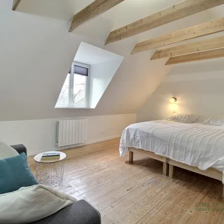 Rent this 1 bed house on Cité l'Ile d'Er in 22820 Plougrescant, France