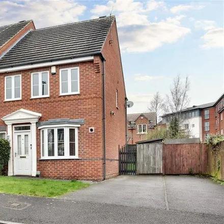 Rent this 3 bed house on 10 City View in Nottingham, NG3 6DE