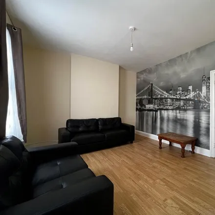 Image 2 - 143 Capel Road, London, E7 0JT, United Kingdom - Apartment for rent