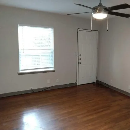 Image 2 - 4738 El Campo Ave Apt 7, Fort Worth, Texas, 76107 - Apartment for rent