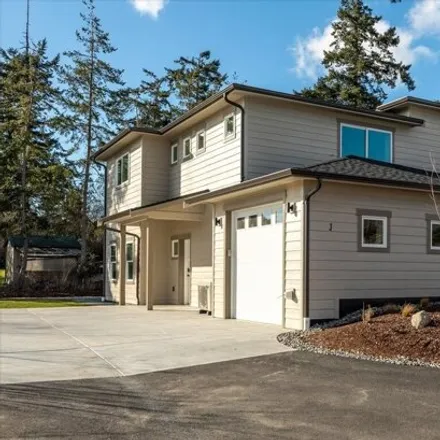 Image 3 - WhidbeyHealth Medical Center, 101 Northeast Birch Street, Coupeville, WA 98239, USA - Townhouse for sale