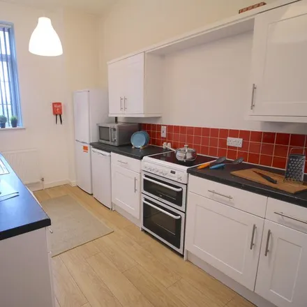 Rent this 5 bed house on Braunstone Gate in Leicester, LE3 0BN