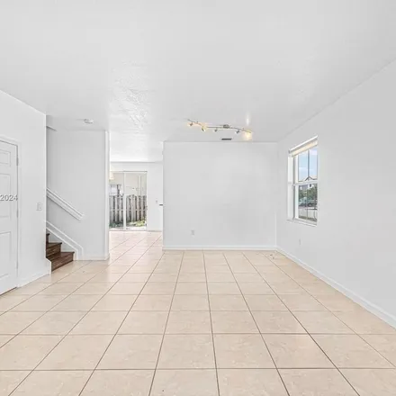 Image 9 - 8794 Northwest 112th Place, Doral, FL 33178, USA - Townhouse for rent