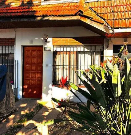 Buy this 2 bed house on Domingo de Acassuso 6380 in Carapachay, Vicente López