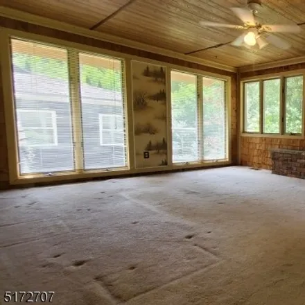 Image 4 - 37 Garnet Drive, Woodstock, Jefferson Township, NJ 07438, USA - Loft for sale