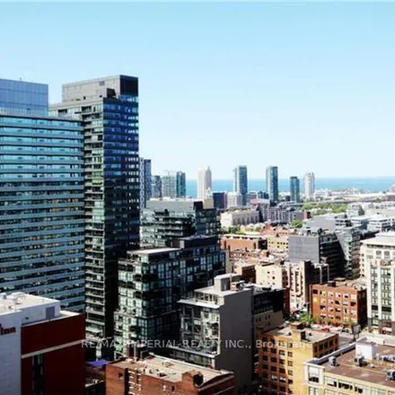 Image 5 - Tableau Condominiums, 117 Peter Street, Old Toronto, ON M5V 2G5, Canada - Apartment for rent