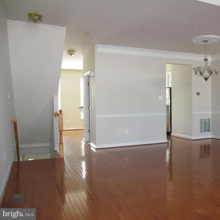 Image 3 - 425-445 Phelps Street, Gaithersburg, MD 20878, USA - Townhouse for rent