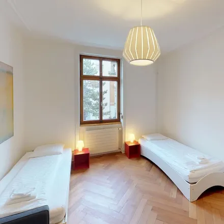 Rent this studio apartment on Hegenheimerstrasse 69