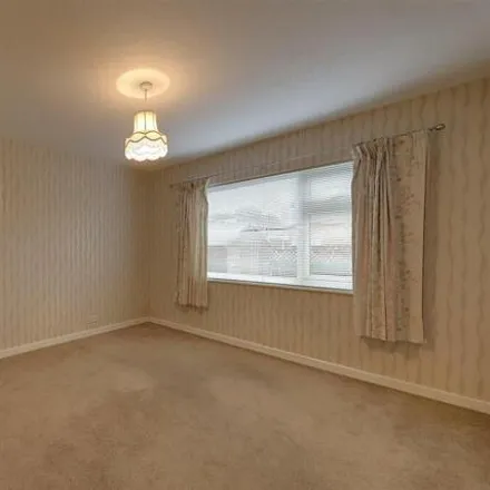 Image 5 - H D Tribe, Broadwater Road, Worthing, BN14 8HY, United Kingdom - Apartment for sale