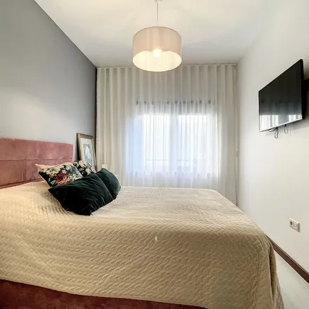 Image 8 - Rua da Fontinha, 2450-148 Nazaré, Portugal - Apartment for rent