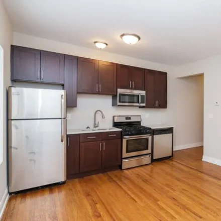 Image 7 - 4909 W Cuyler Ave Apt 2, Chicago, Illinois, 60641 - Apartment for rent
