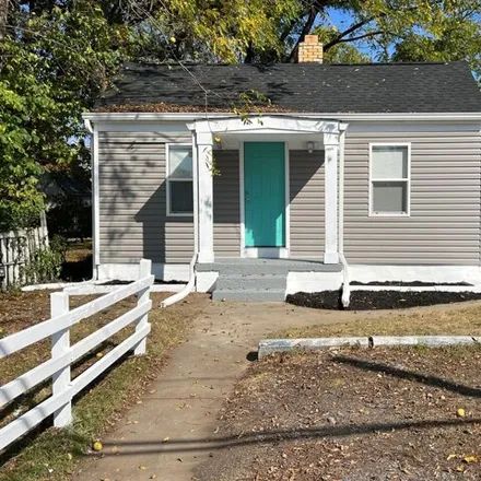 Buy this 1 bed house on 2032 East Hudson Street in Columbus, OH 43211