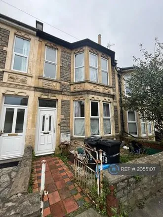 Rent this 7 bed townhouse on 31 Longmead Avenue in Bristol, BS7 8QB