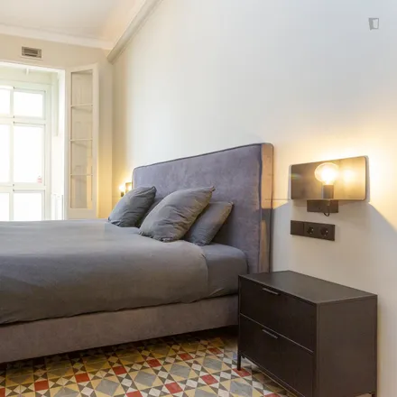 Rent this 2 bed apartment on Carrer del Comte Borrell in 78, 08001 Barcelona