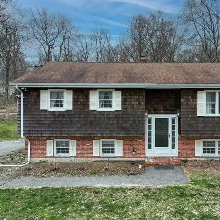 Buy this 3 bed house on 469 New London Road in Salem, Southeastern Connecticut Planning Region