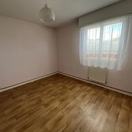 Rent this 4 bed apartment on 38 Rue Lecampion in 50400 Granville, France