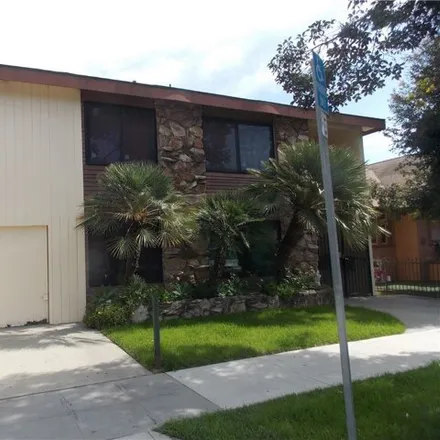 Rent this 1 bed apartment on Park Court in Long Beach, CA 90813