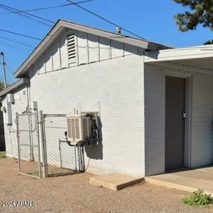 Rent this studio apartment on 402 North 20th Avenue in Phoenix, AZ 85009