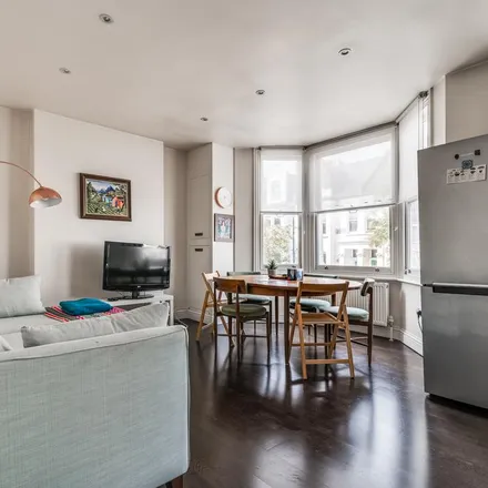 Rent this 3 bed apartment on 24 Parolles Road in London, N19 3RD