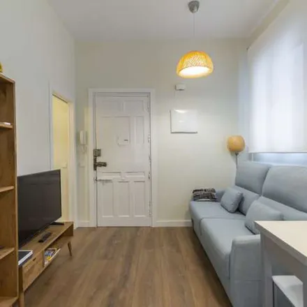 Rent this 1 bed apartment on Calle del Barco in 38, 28004 Madrid