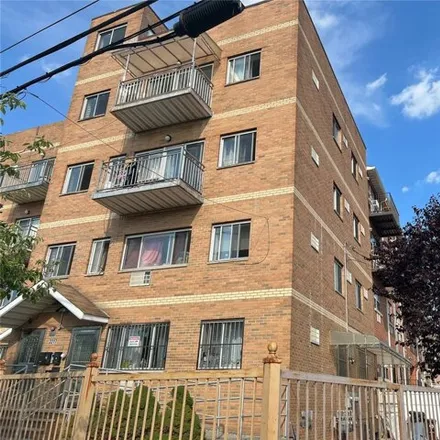 Buy this 12 bed duplex on 139-07 34th Avenue in New York, NY 11354