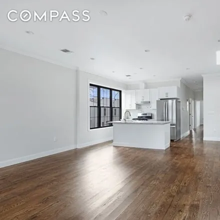 Image 2 - 1701 Norman Street, New York, NY 11385, USA - Townhouse for rent