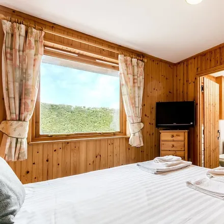 Rent this 3 bed townhouse on Minehead in TA24 8SQ, United Kingdom