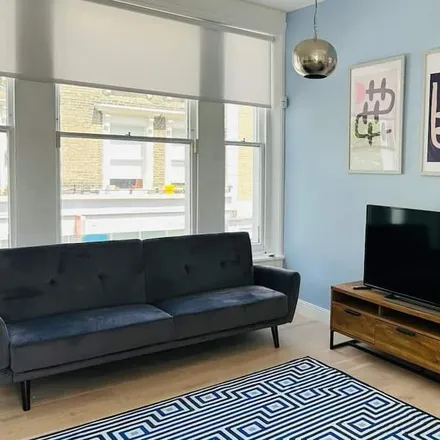 Rent this studio apartment on 3 Belsize Cres