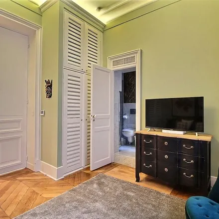 Image 5 - 144 Rue de Grenelle, 75007 Paris, France - Apartment for rent