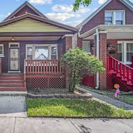 Buy this 5 bed house on 7603 South Vernon Avenue in Chicago, IL 60619