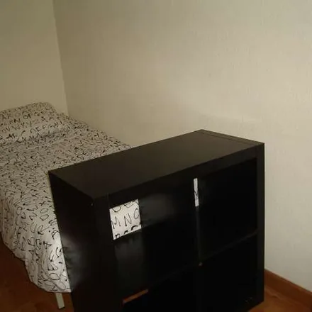 Rent this 4 bed apartment on Calle de Quinto de Ebro in 13, 50017 Zaragoza