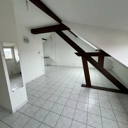 Rent this 2 bed apartment on 27bis Avenue de Plantières in 57070 Metz, France
