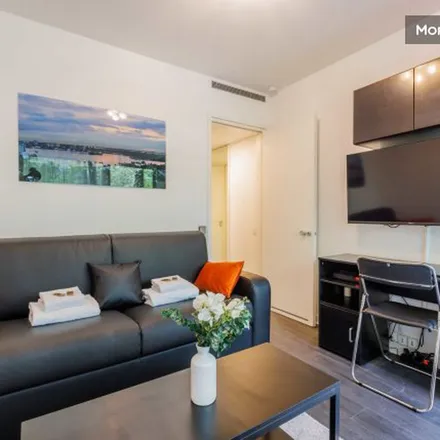 Image 3 - 120 Avenue de Malakoff, 75116 Paris, France - Apartment for rent