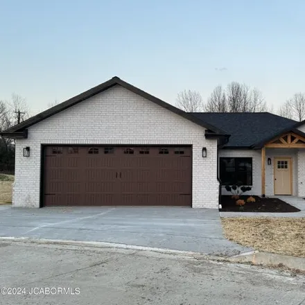 Buy this 3 bed house on 577 Quail Hollow Drive in California, MO 65018